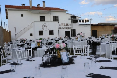 Elis Kır Bahçesi