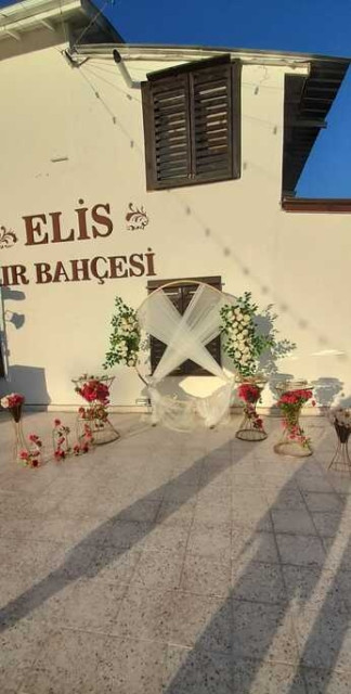 Elis Kır Bahçesi