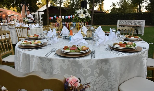 Lalezar Restaurant