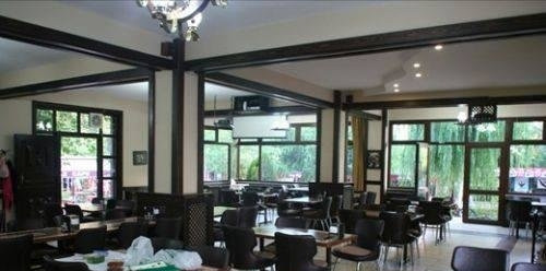 Araz Cafe & Restaurant