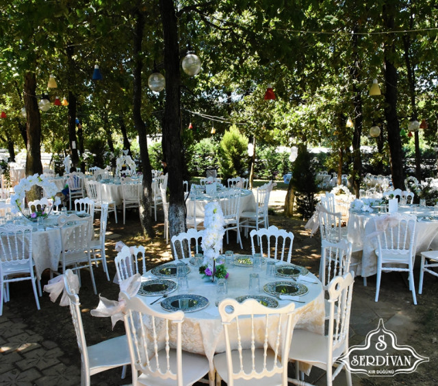 Serdivan Restaurant Kır Düğünü