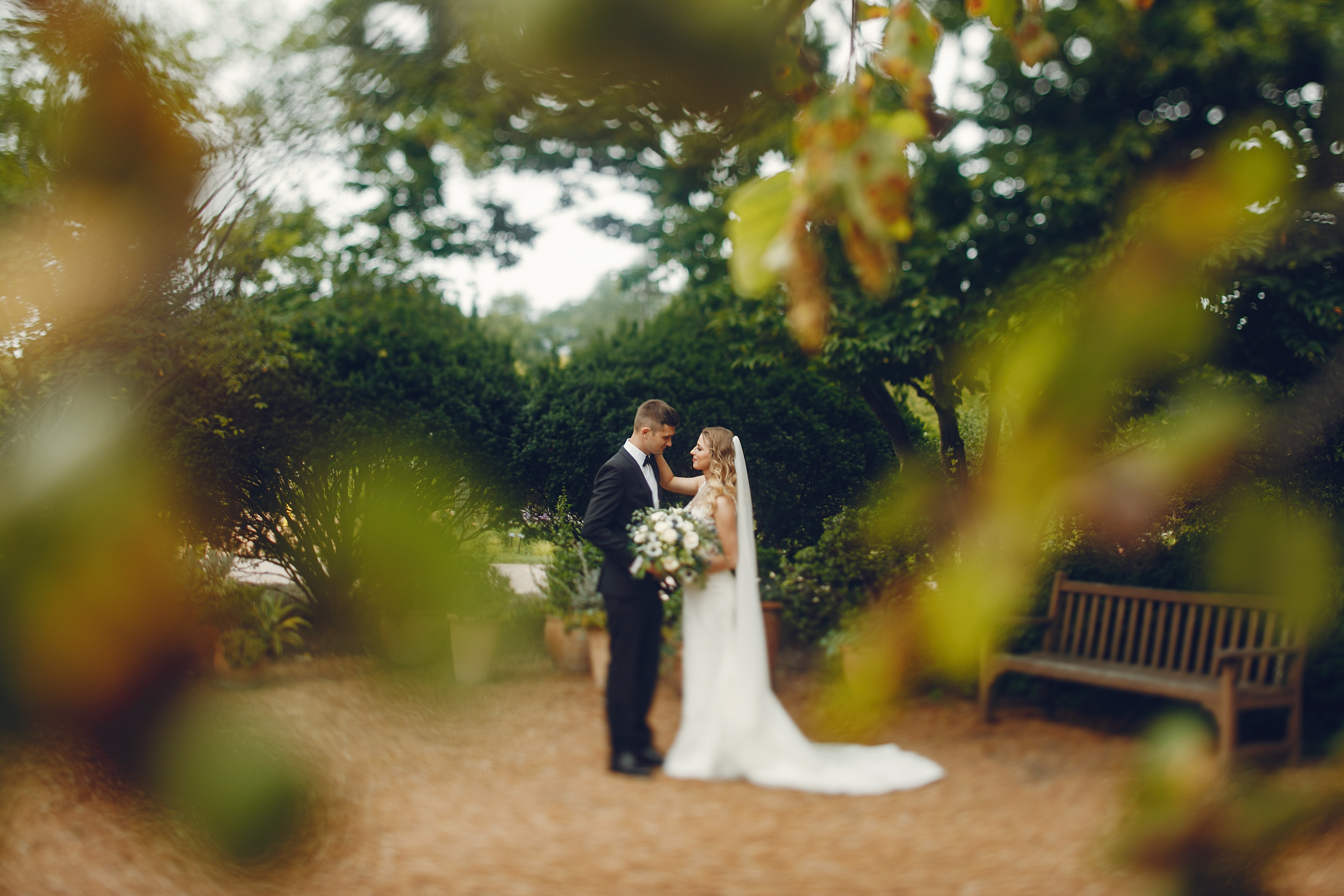 elegant-wedding-couple