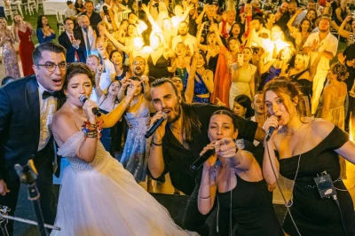 Artı Bir Orkestrası