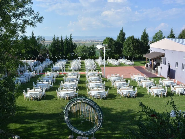 Esbahçe Restaurant ve Kır Düğünü