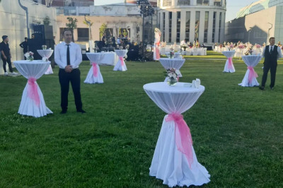 Kokteyl Organizasyonlarında Bistro Masa Kiralama & Pamuk Şekeri Hizmeti 20.000 TL'den Başlayan Fiyatlarla