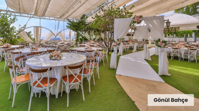 Bambi Garden O Ağacın Altı