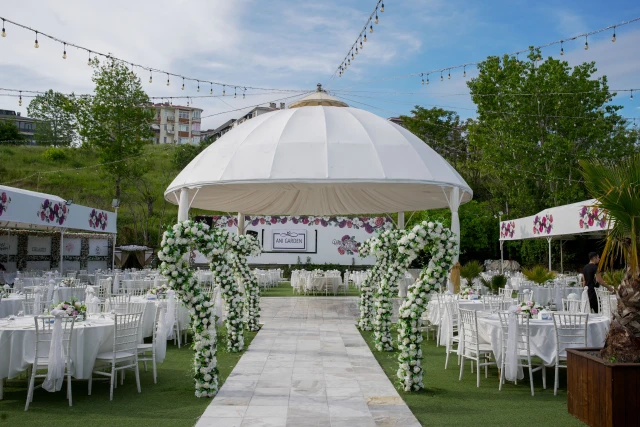 Anı Garden Kır Bahçesi