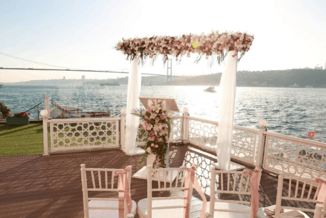 İstanbul Boğaz Manzaralı Düğün Mekanları, Yalıda Düğün Fiyatları
