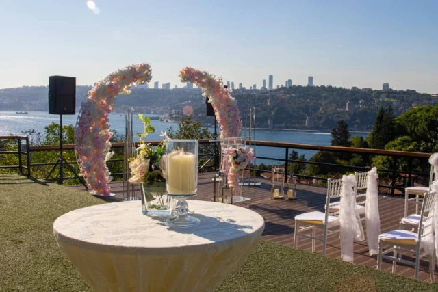 Güzelce Hisar Garden