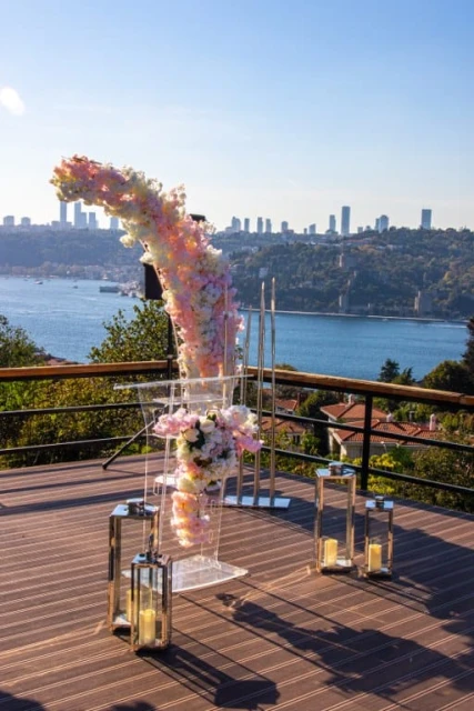 Güzelce Hisar Garden