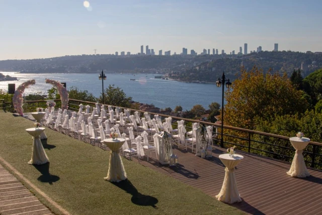 Güzelce Hisar Garden
