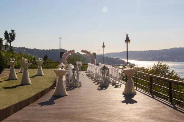 Güzelce Hisar Garden