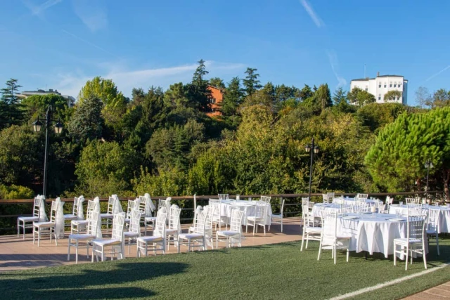 Güzelce Hisar Garden