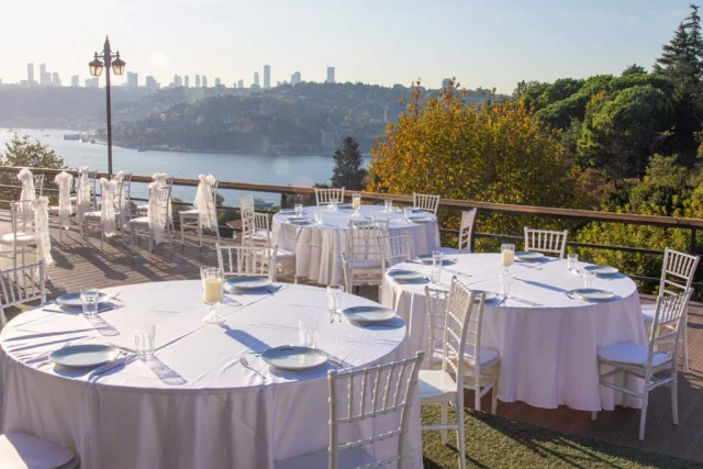 Güzelce Hisar Garden