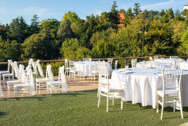 Güzelce Hisar Garden