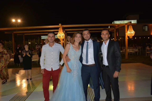 Wonder Wedding