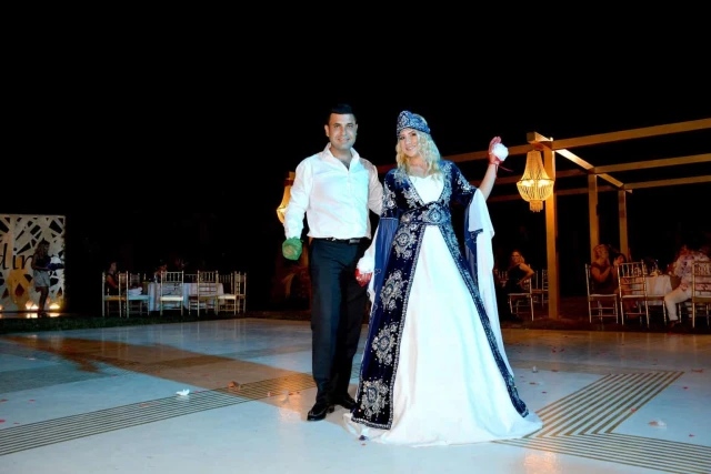 Wonder Wedding