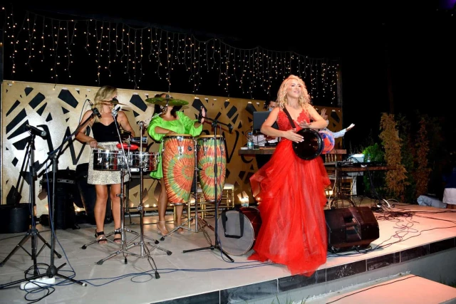 Wonder Wedding