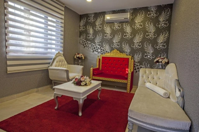 Salon Venedik Due