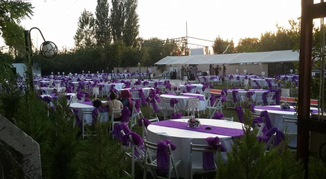 Park Sardunya Kır Düğünü Bahçesi