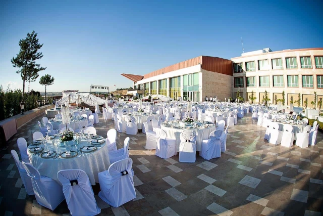 Kronos Hotel