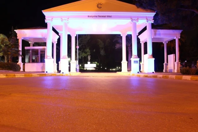 Balçova Termal Otel Düğün Salonu