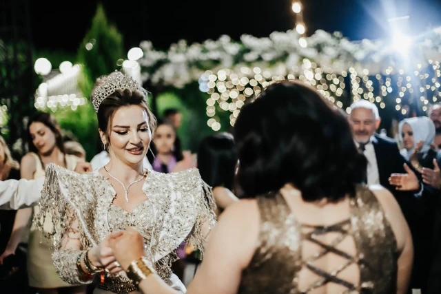 Karnaval Luxury