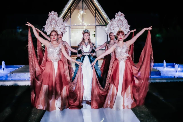 Karnaval Luxury