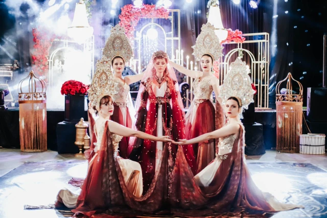 Karnaval Luxury