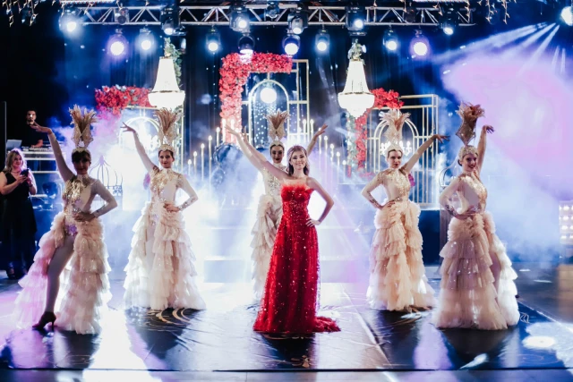Karnaval Luxury