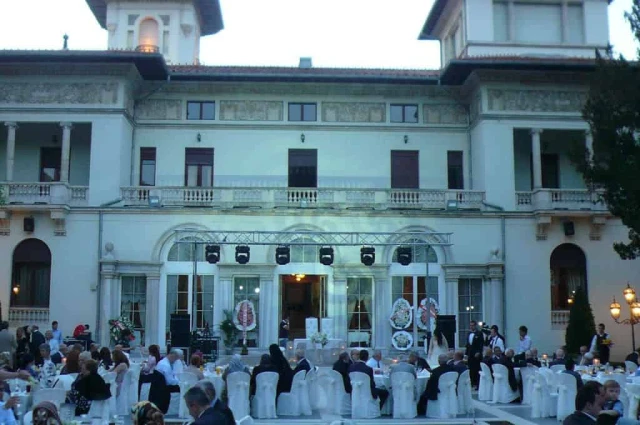 Hidiv Kasrı