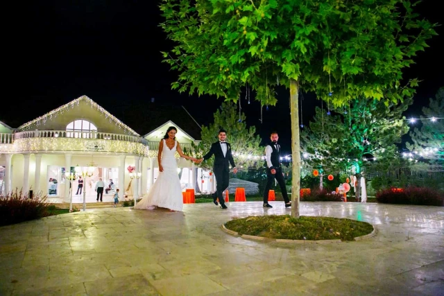 İncek Çınar Kasrı