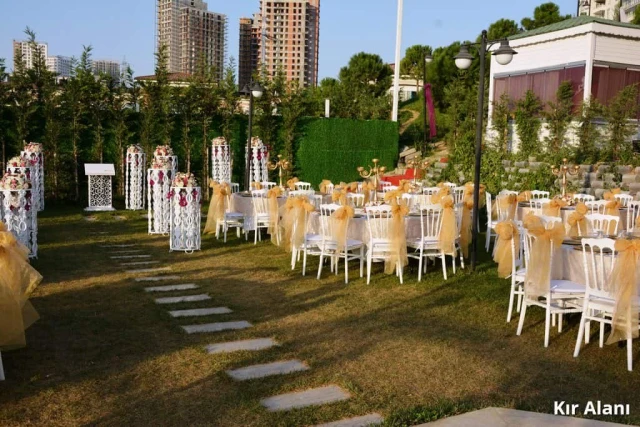 Laviva Garden