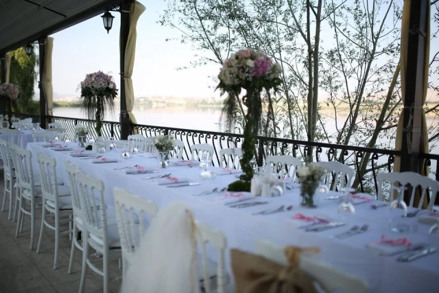 Otel Club Bizim Çatı