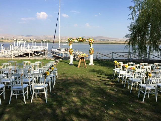 Otel Club Bizim Çatı