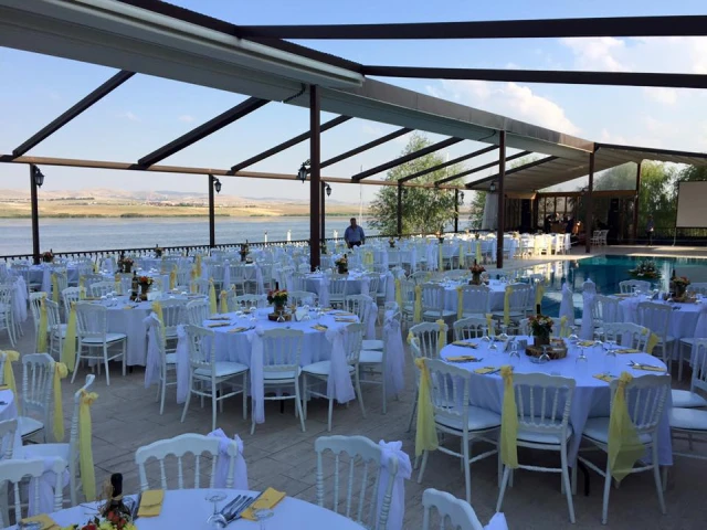Otel Club Bizim Çatı