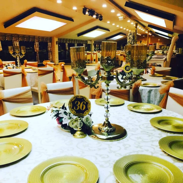 Moda Davet Balo Salonu