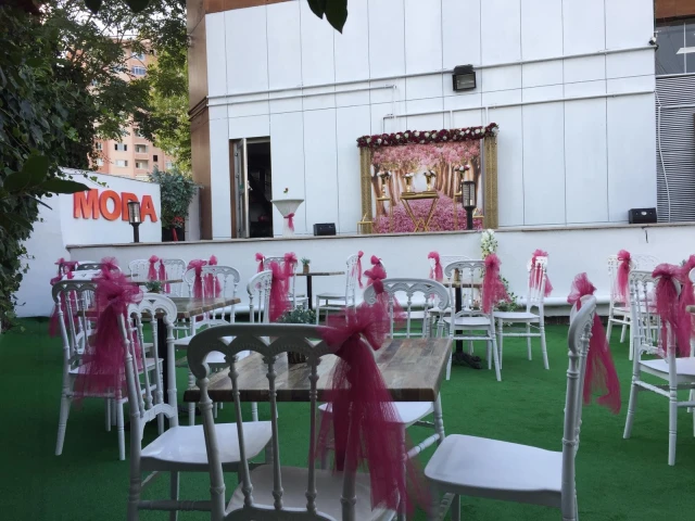 Moda Davet Balo Salonu