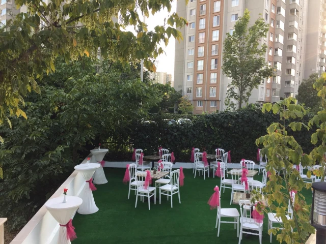 Moda Davet Balo Salonu