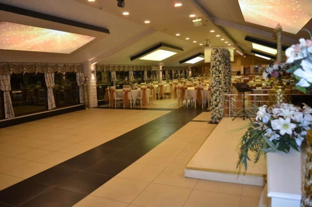 Moda Davet Balo Salonu