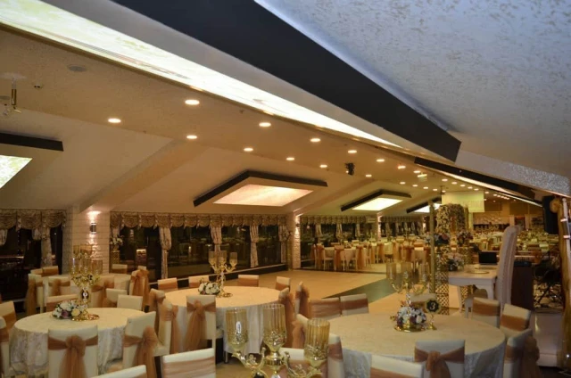 Moda Davet Balo Salonu