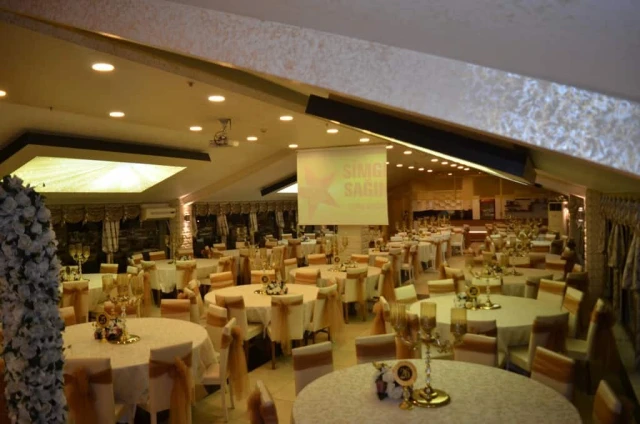 Moda Davet Balo Salonu