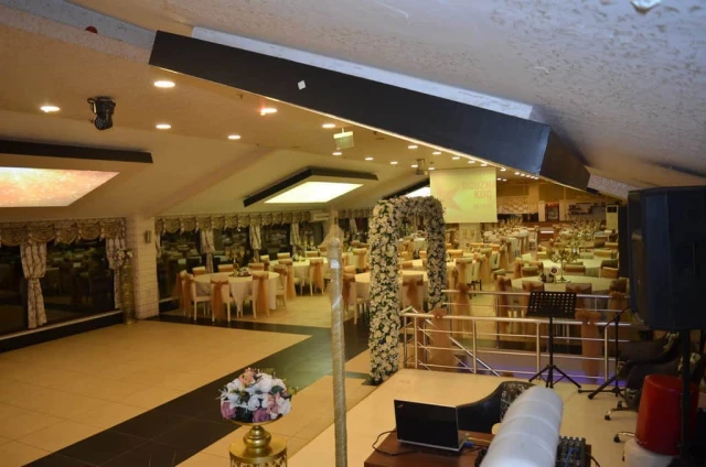 Moda Davet Balo Salonu