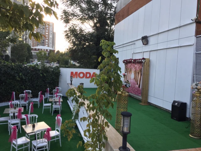 Moda Davet Balo Salonu