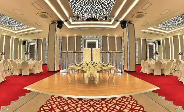 Demonti Otel