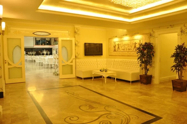 Pembe Köşk Balo Salonları