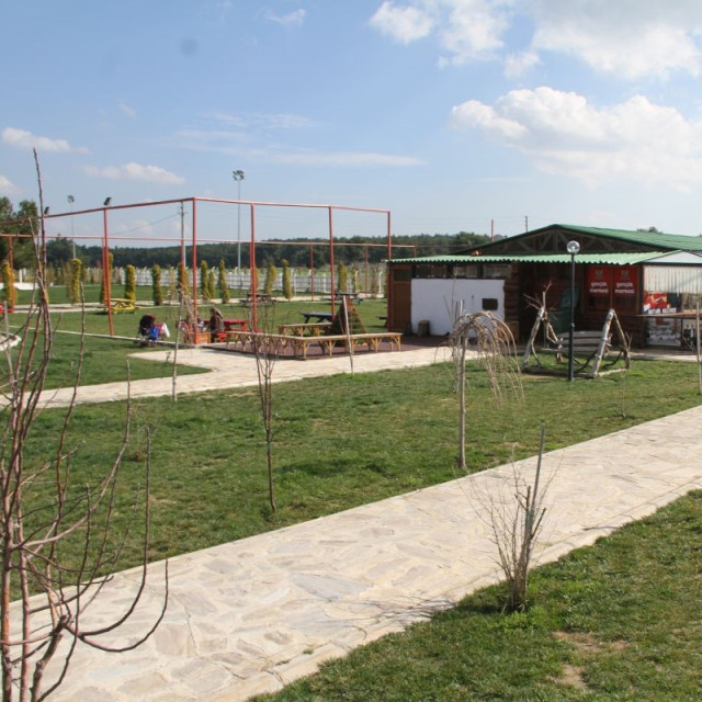 Gaziemir Belediyesi Mümin Gençoğlu Sosyal Tesisleri