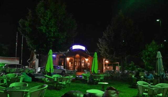Faris Cafe Bistro