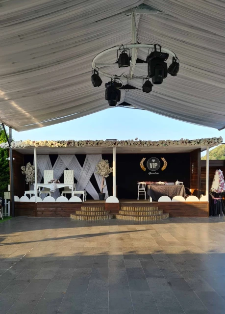 Vip Garden