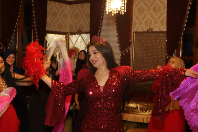 Hayal Kına Konağı